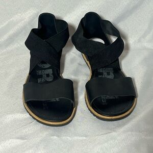 SOREL Black Ella II Leather Strappy Sandals